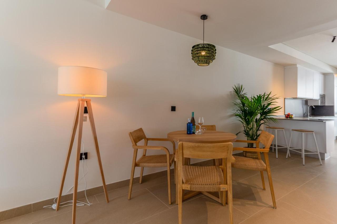Hotel Apartamentos Hamus โกนิล เด ลาฟรอนเตรา ภายนอก รูปภาพ
