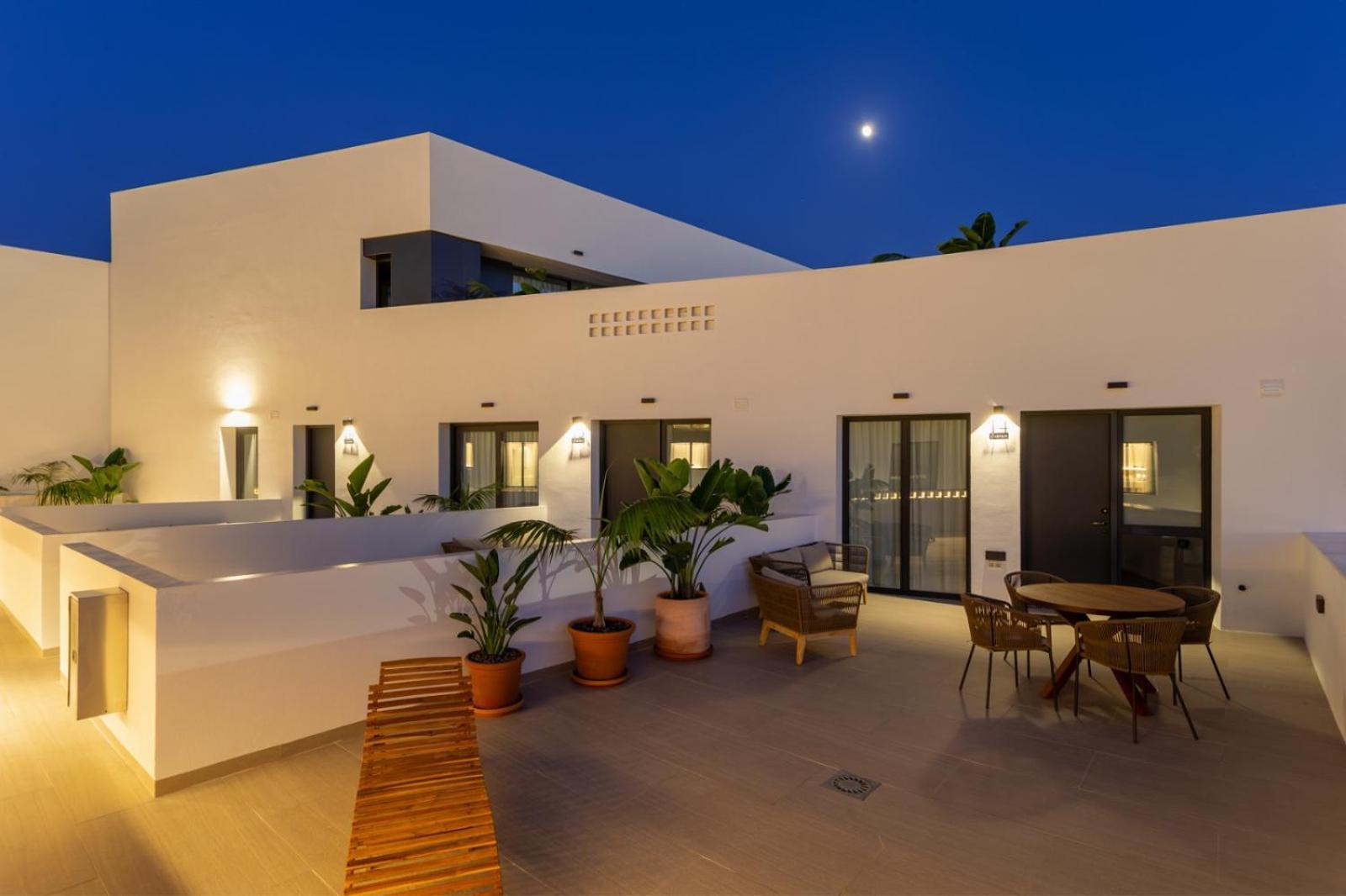 Hotel Apartamentos Hamus โกนิล เด ลาฟรอนเตรา ภายนอก รูปภาพ