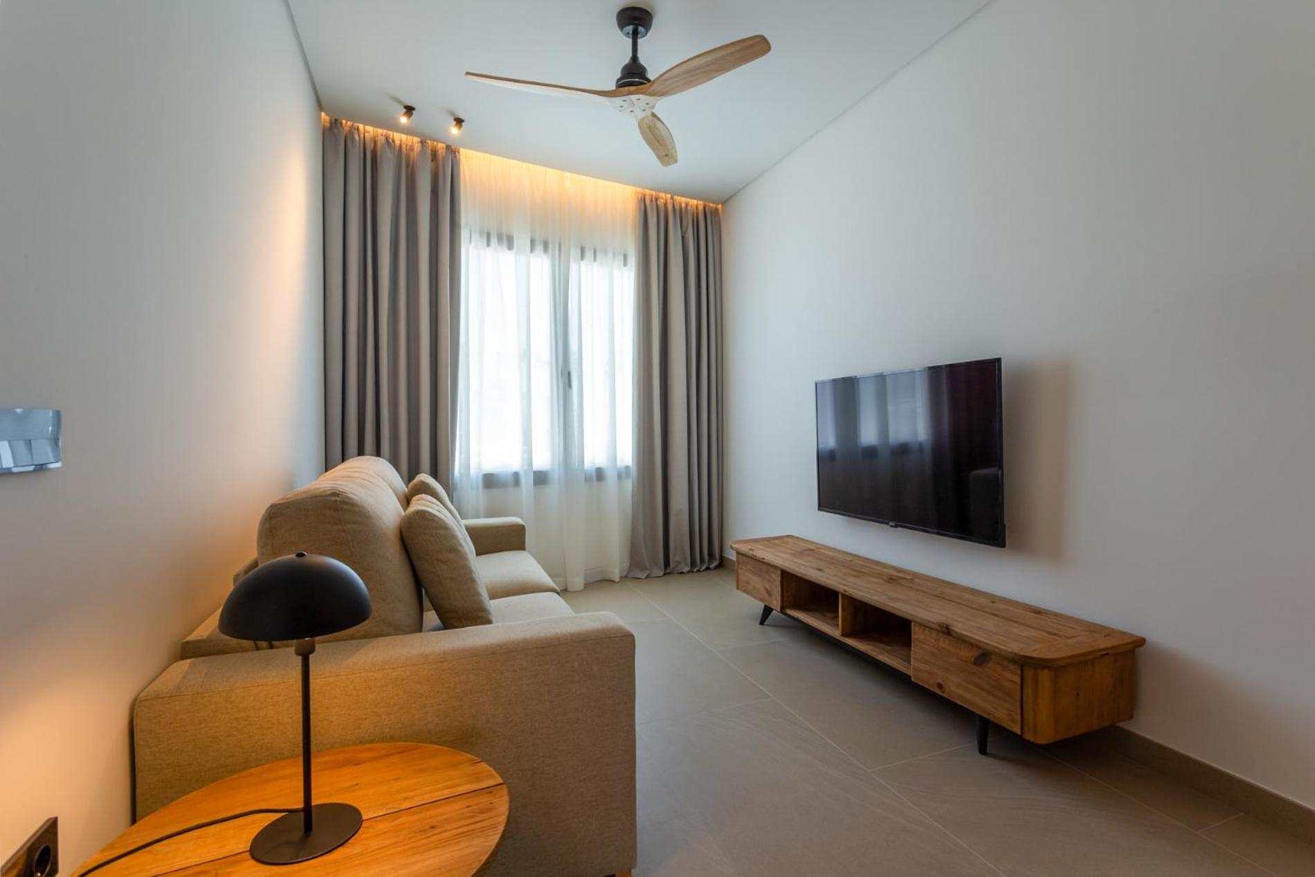 Hotel Apartamentos Hamus โกนิล เด ลาฟรอนเตรา ภายนอก รูปภาพ